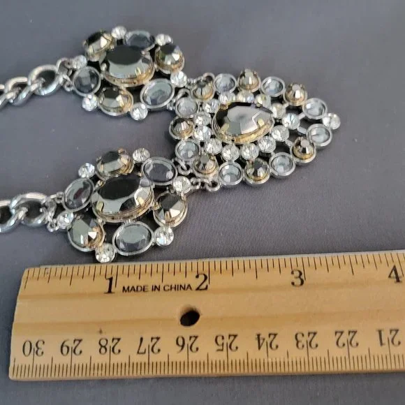 Womens Silver Tone Heavy Chunky Chain Prong Set Crystal Statement Necklace - Picture 10 of 10